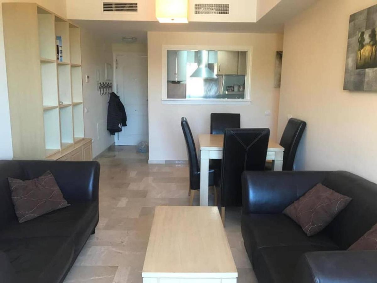Alboran Hills Apartment มานิลบา ภายนอก รูปภาพ